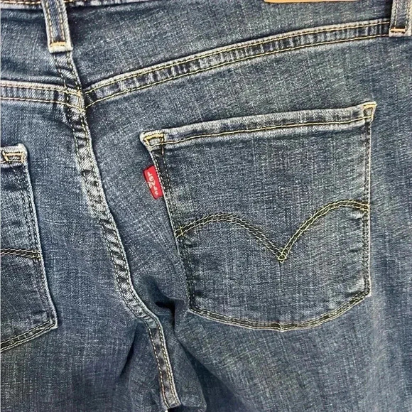 Levi’s Women’s 311 Skinny Ankle Jeans, size 30 and in great condition. - Picture 4 of 4
